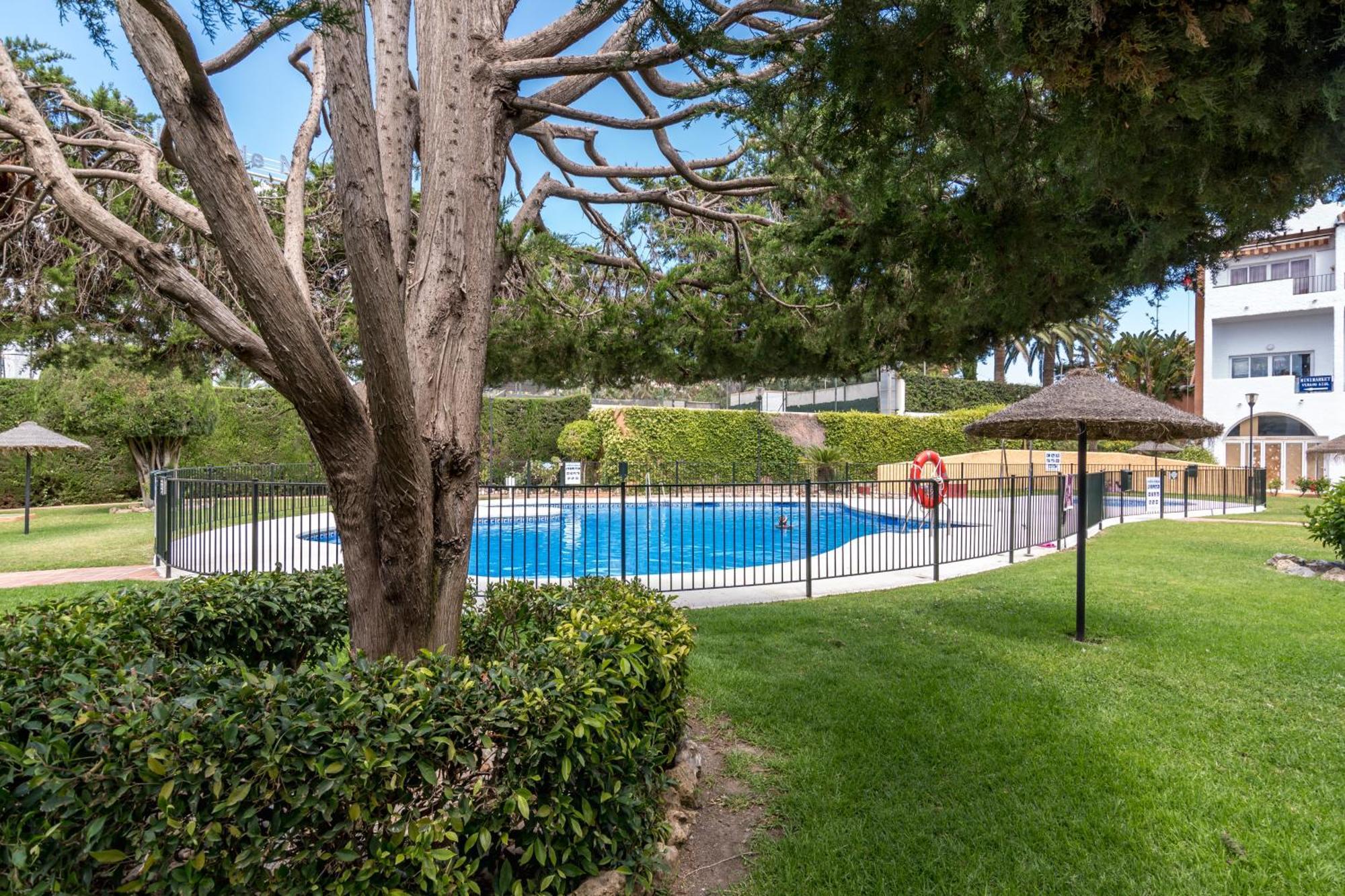 Renovated Apartment On Beachside With Pool Nerja Eksteriør bilde