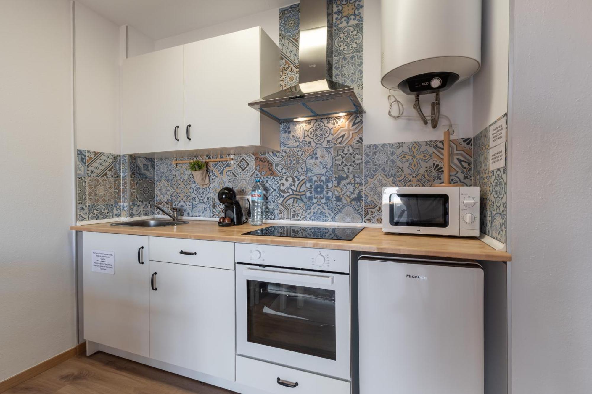 Renovated Apartment On Beachside With Pool Nerja Eksteriør bilde
