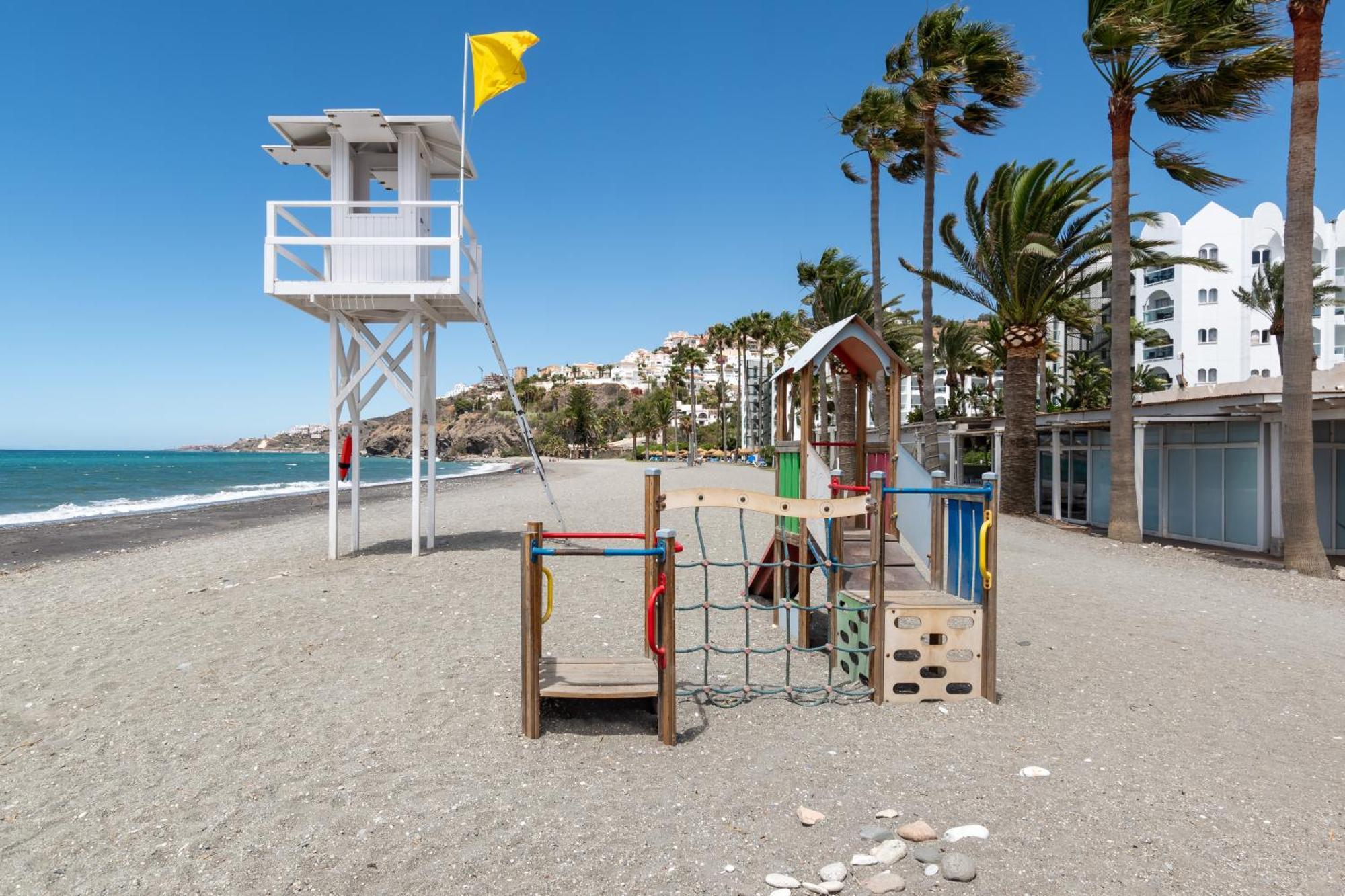 Renovated Apartment On Beachside With Pool Nerja Eksteriør bilde